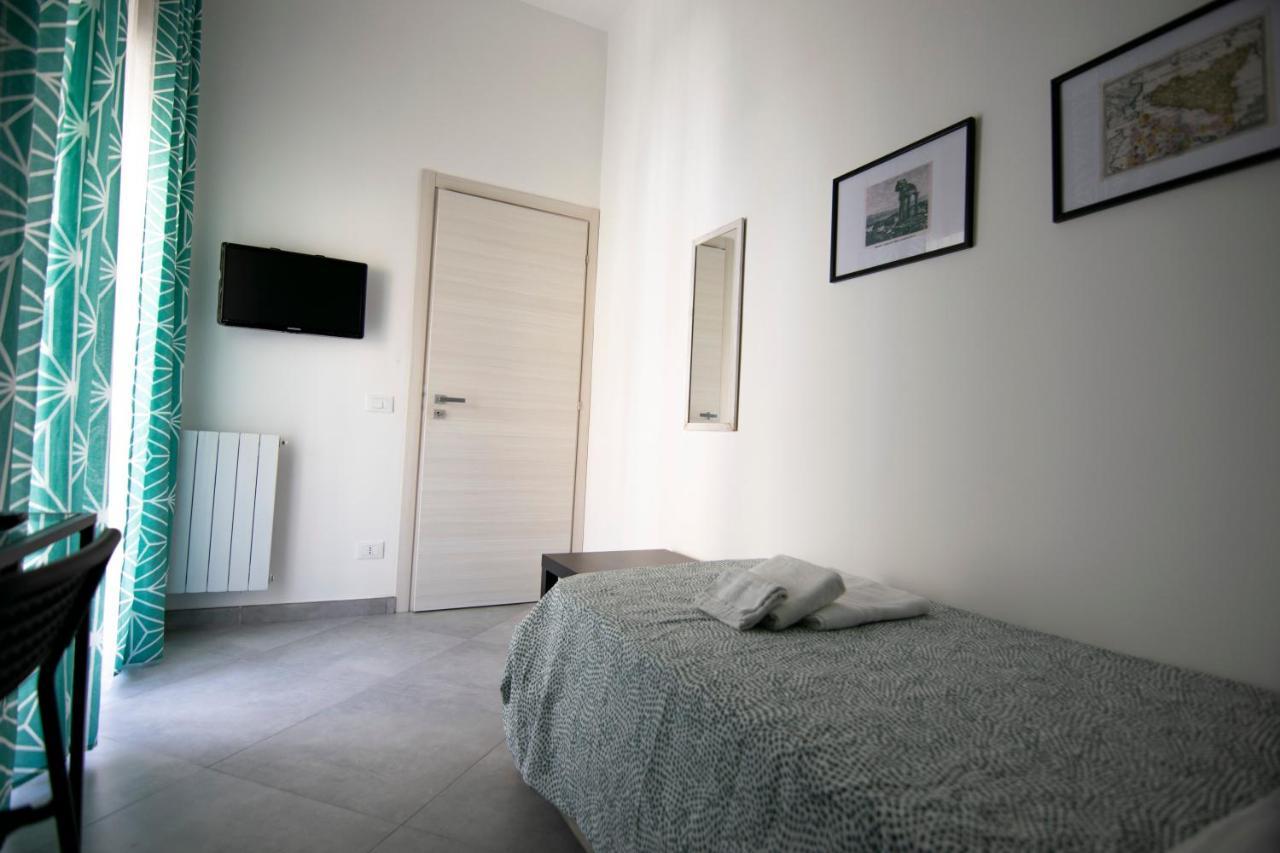 Civico Undici Holiday Home Agrigento Bagian luar foto